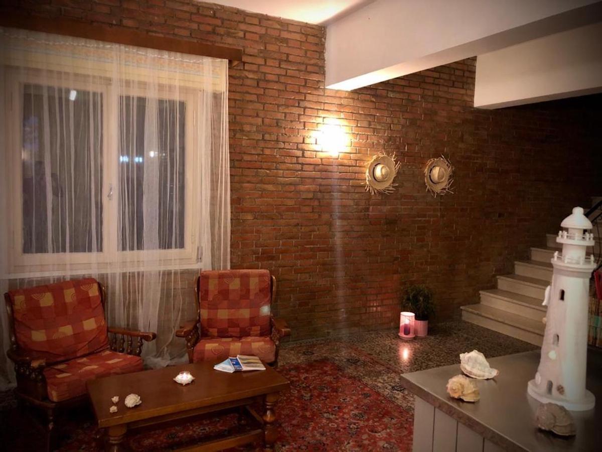Hotel Villa Alexandra Белариа-Игеа Марина Екстериор снимка