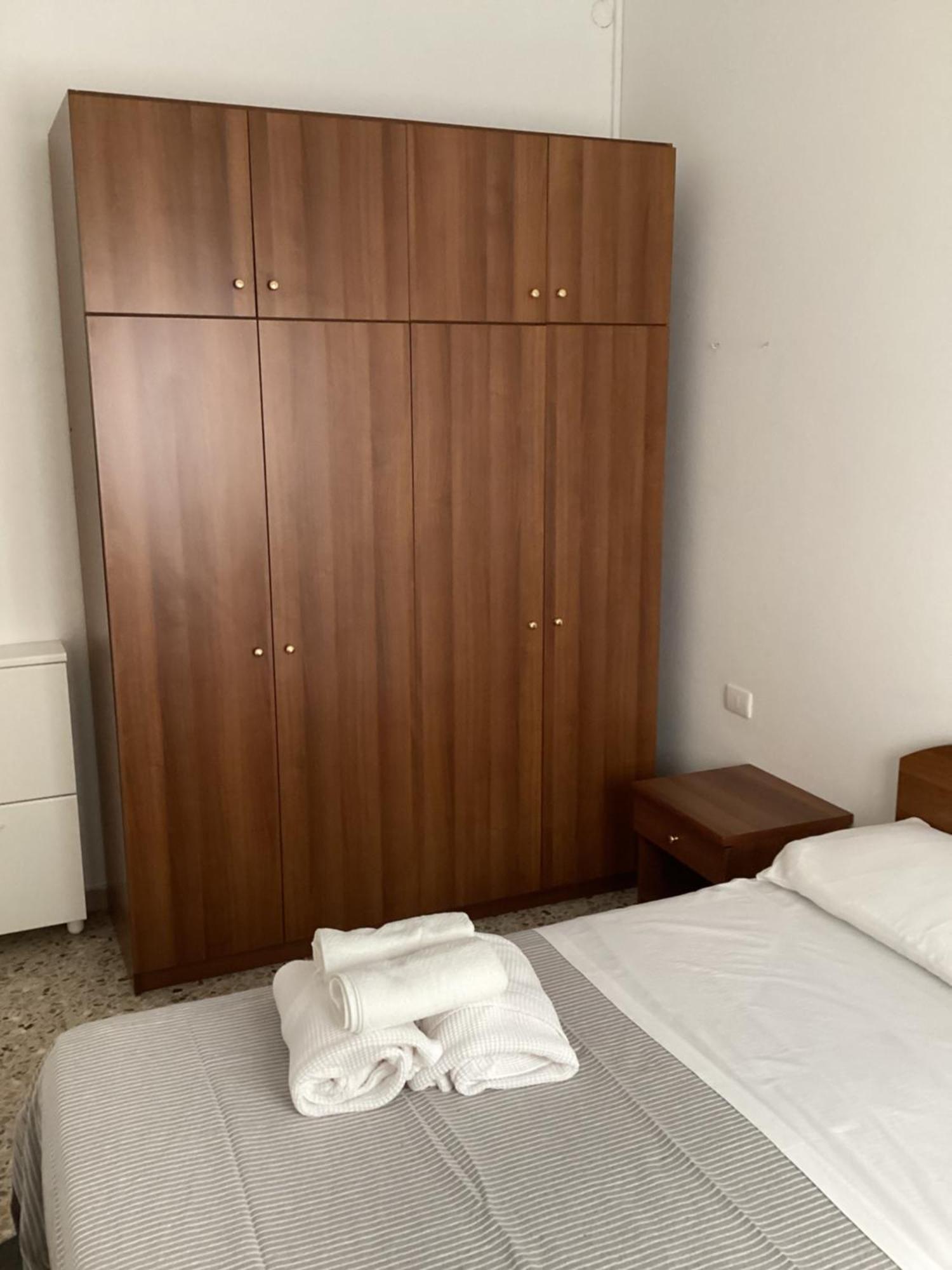 Hotel Villa Alexandra Белариа-Игеа Марина Екстериор снимка