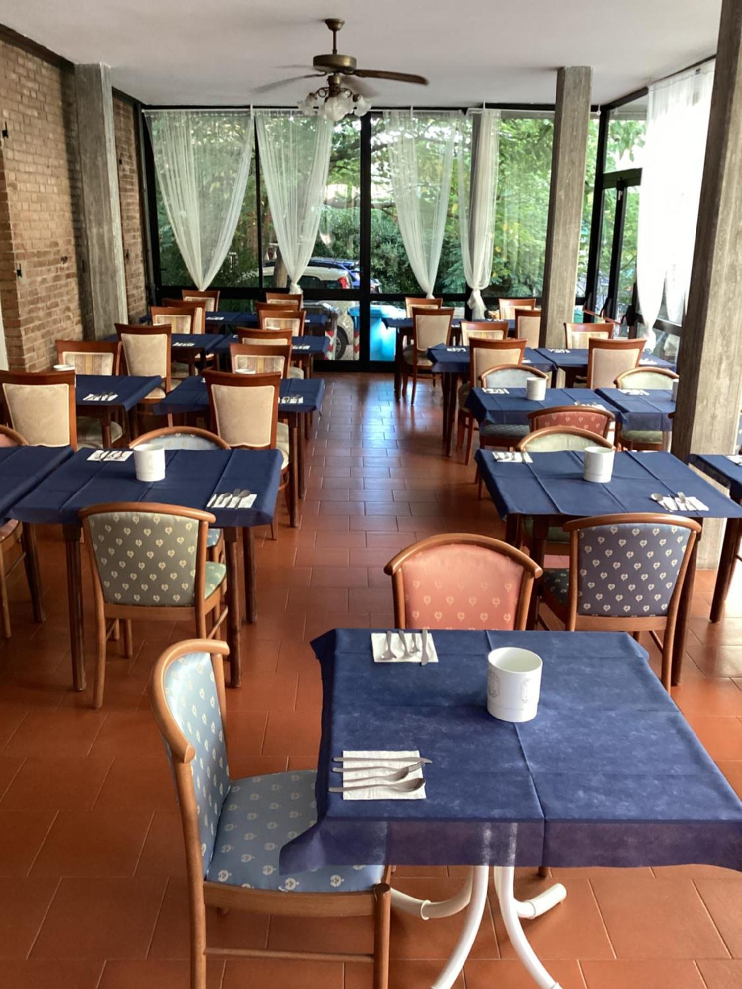 Hotel Villa Alexandra Белариа-Игеа Марина Екстериор снимка