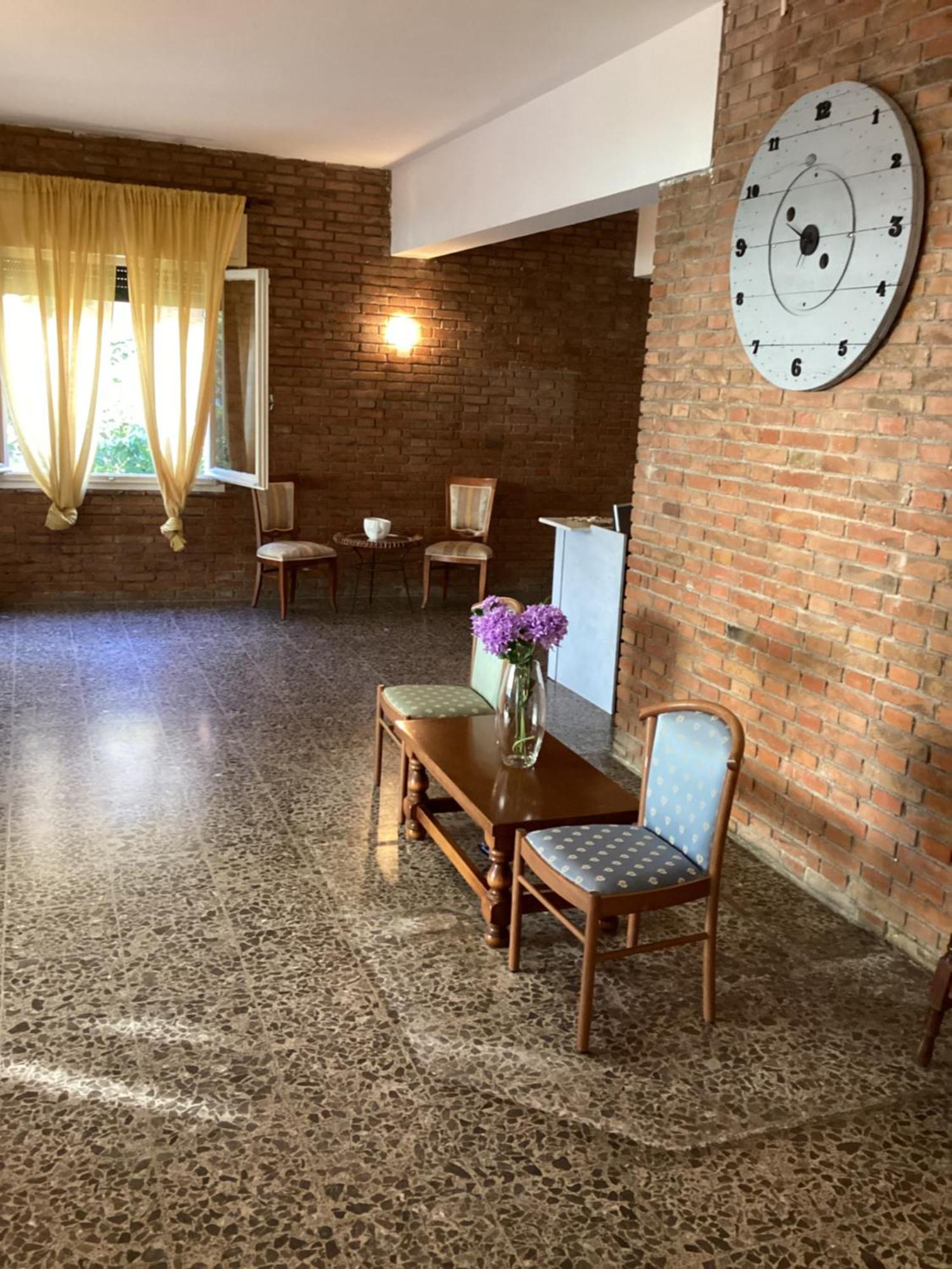 Hotel Villa Alexandra Белариа-Игеа Марина Екстериор снимка
