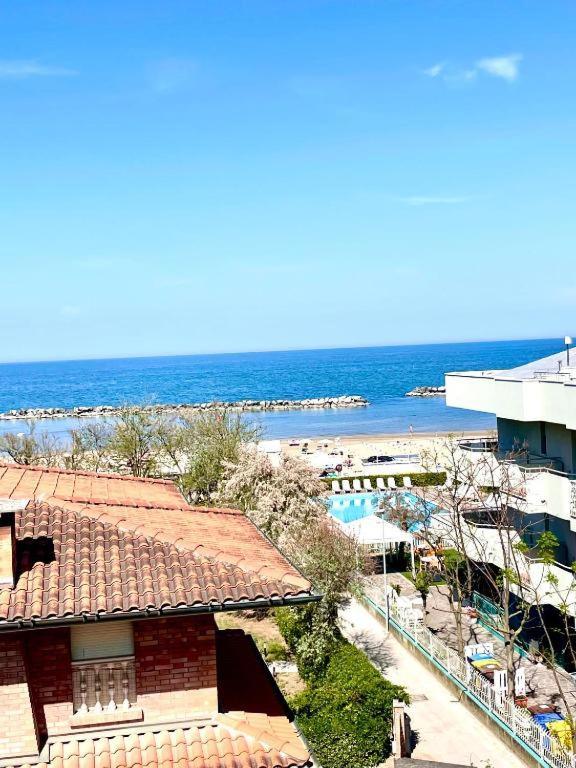 Hotel Villa Alexandra Белариа-Игеа Марина Екстериор снимка